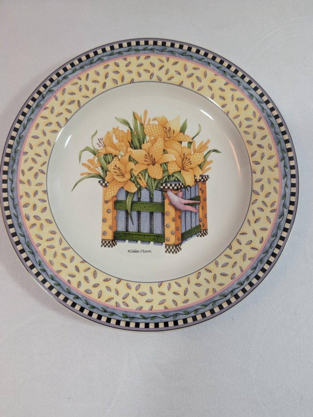 Sakura Debbie Mumm Spring Bouquet Set of 4 Salad Dessert Plates 8 inch - Picture 4 of 8